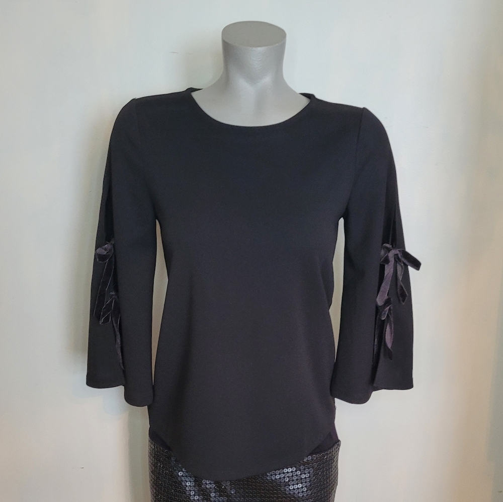 Ann Taylor Women's Top with Bow Accents